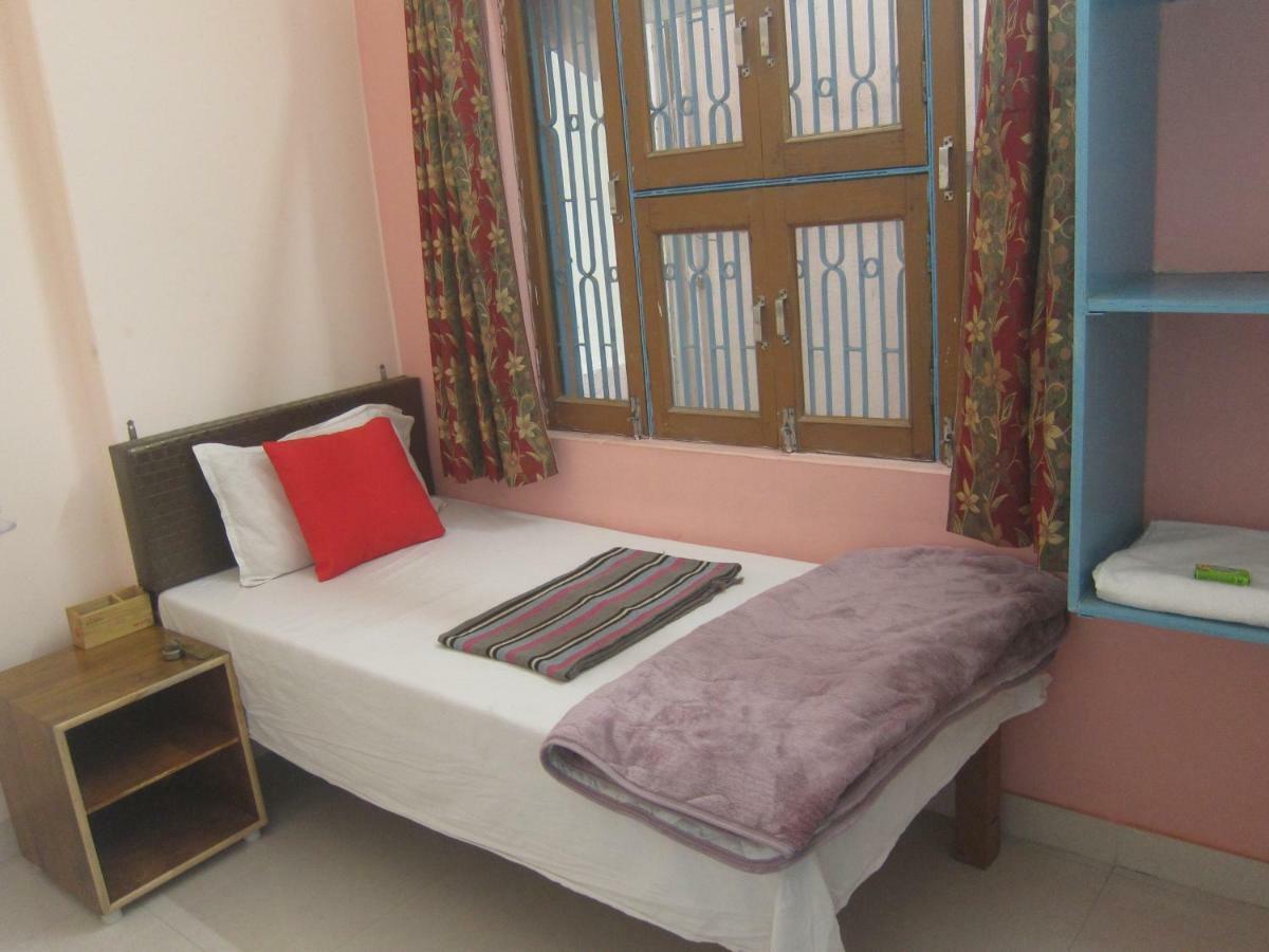 Kedar Guest House -Feel At Home Βαρανάσι Εξωτερικό φωτογραφία